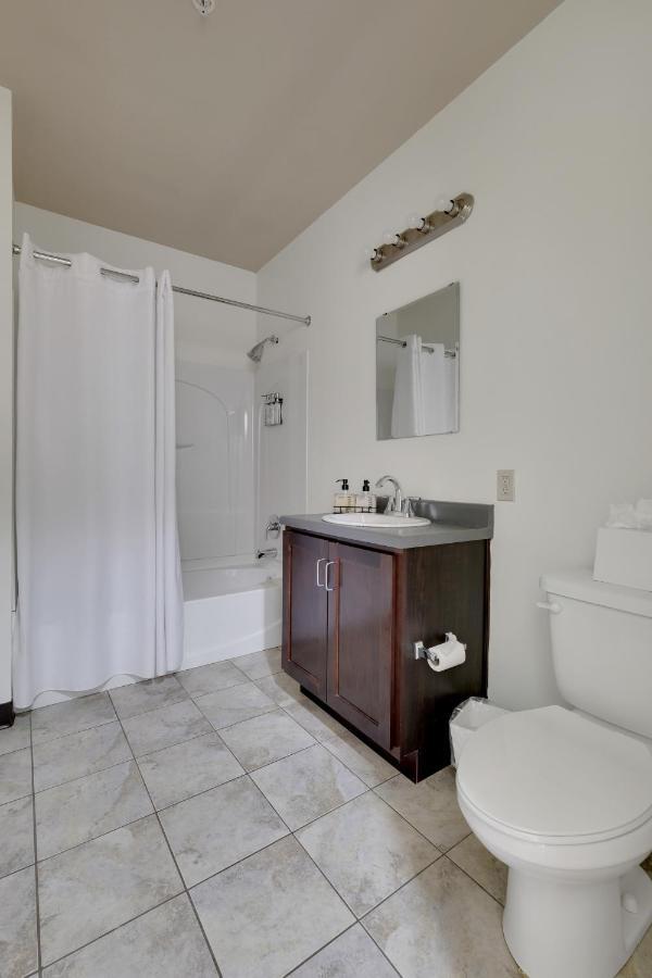 Apartment With King Bed In Downtown Louisville Exterior photo