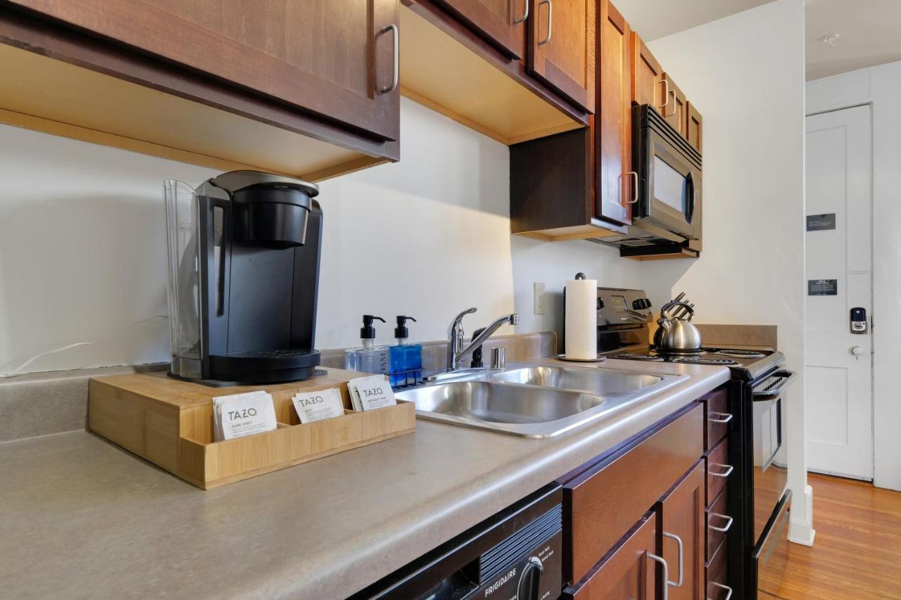 Apartment With King Bed In Downtown Louisville Exterior photo